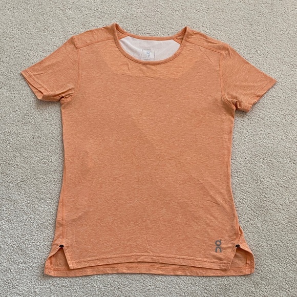 On Clouds Tops - On Running Women's Orange Comfort T Athletic Top